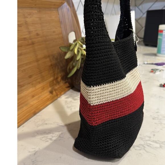 The Sak red black white woven shoulder bag beach summer bohemian earthy artsy - Picture 6 of 8